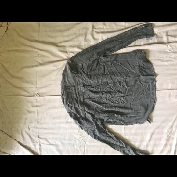 American Eagle Button Down Long Sleeve - Picture 4 of 4